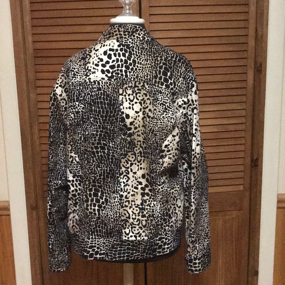 Jacket - Picture 2 of 5